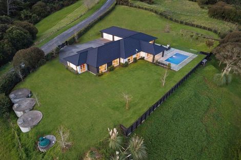 Photo of property in 43e Terry Smyth Drive, Kumeu, 0892