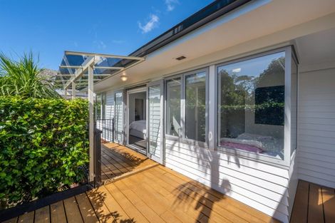 Photo of property in 9 Shelly Beach Parade, Cockle Bay, Auckland, 2014