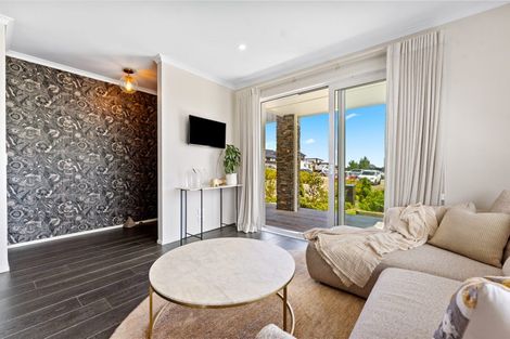 Photo of property in 2 Buddle Road, Paerata, 2124