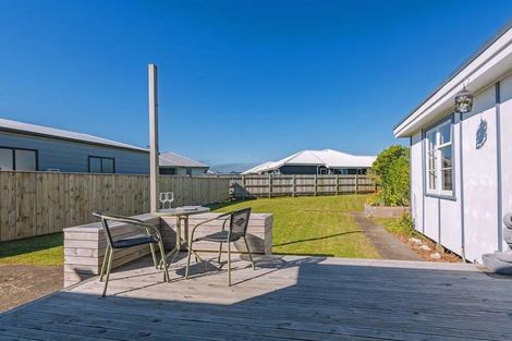 Photo of property in 81 Seabury Avenue, Foxton Beach, Foxton, 4815