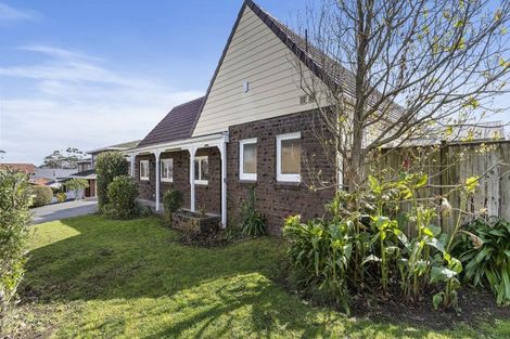 Photo of property in 14 Steeple Rise, Pakuranga, Auckland, 2010