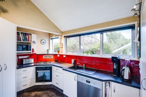 Photo of property in 34 Meeanee Road, Taradale, Napier, 4112