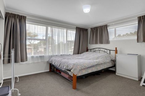 Photo of property in 24 Larnach Street, St Andrews, Hamilton, 3200