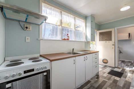 Photo of property in 10 Seddon Street, Dannevirke, 4930
