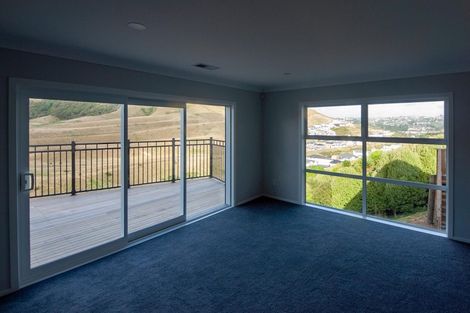 Photo of property in 17 Hattersley Grove, Churton Park, Wellington, 6037