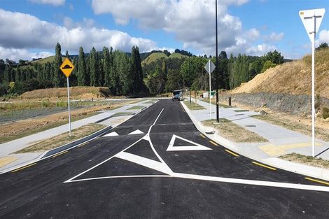 Photo of property in 1 Lamont Place, Waikanae, 5036