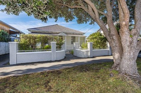 Photo of property in 23 Inglis Street, Seatoun, Wellington, 6022