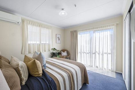 Photo of property in 19a Karamu Street, Strandon, New Plymouth, 4312