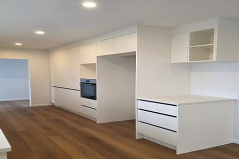 Photo of property in 12 Westergrove Place, West Harbour, Auckland, 0618