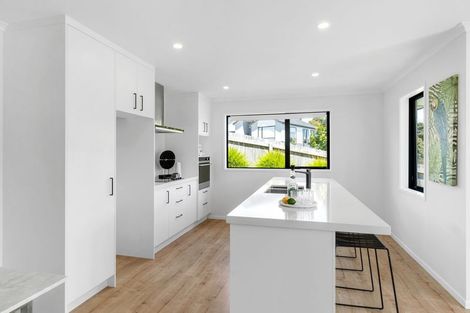 Photo of property in 46 Pacific Heights Road, Orewa, 0931
