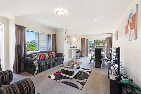 Photo of property in 2 Rupu Way, Favona, Auckland, 2024