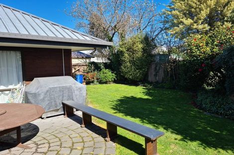 Photo of property in 8 Nortons Road, Avonhead, Christchurch, 8042