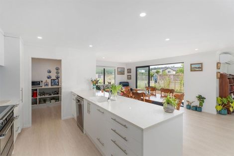 Photo of property in 37 Saint Andrews Drive, Pauanui, Hikuai, 3579