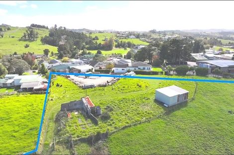 Photo of property in 122 Hurndall Street East, Maungaturoto, 0520