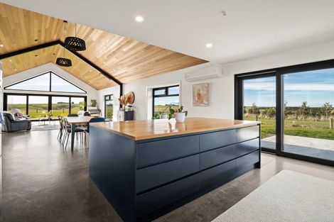 Photo of property in 470 Clinton Highway, Te Houka, Balclutha, 9273