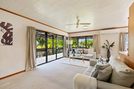 Photo of property in 70 West View Crescent, Onerahi, Whangarei, 0110
