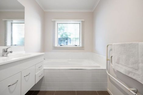 Photo of property in 13 Eastridge Terrace, Huntington, Hamilton, 3210