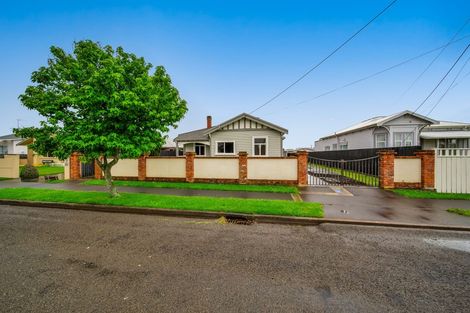 Photo of property in 103 Victoria Street, Hawera, 4610
