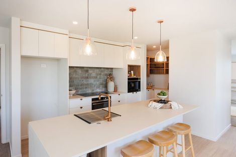 Photo of property in 68 Atlantic Drive, Fitzherbert, Palmerston North, 4410