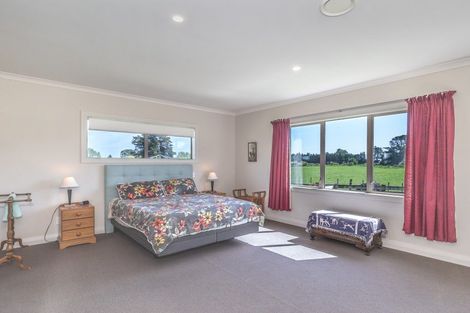 Photo of property in 514 Arapaepae Road South, Ohau, Levin, 5570