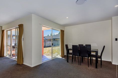 Photo of property in 56 Beach Road, North New Brighton, Christchurch, 8083