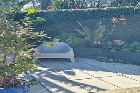 Photo of property in 55 Sunset Road, Totara Vale, Auckland, 0632