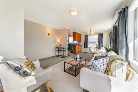 Photo of property in 1/58 Oregon Drive, Maoribank, Upper Hutt, 5018