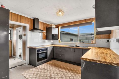 Photo of property in 14 London Street, Aramoho, Whanganui, 4500