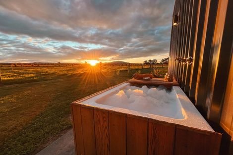 Photo of property in 135 Western Terrace Road, Balcairn, Rangiora, 7477