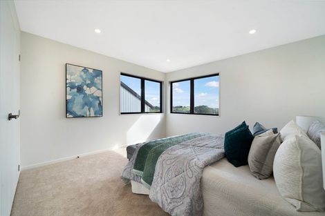 Photo of property in 37 Paretao Street, Massey, 0614