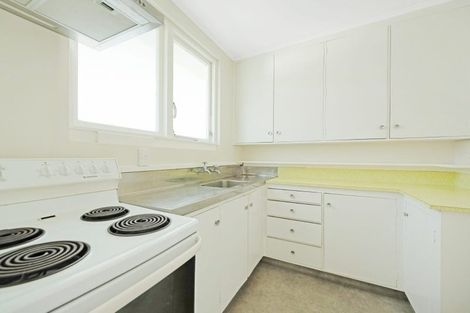 Photo of property in 18u2 Agra Crescent, Khandallah, Wellington, 6035