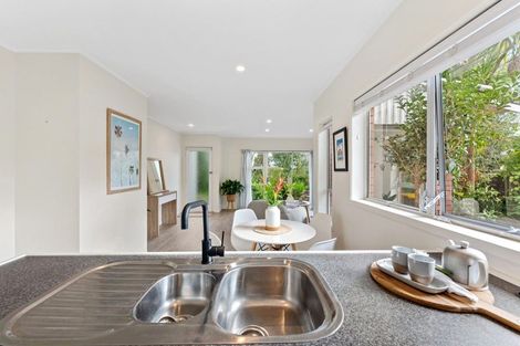 Photo of property in 48a /1 Vauxhall Road, Devonport, Auckland, 0624