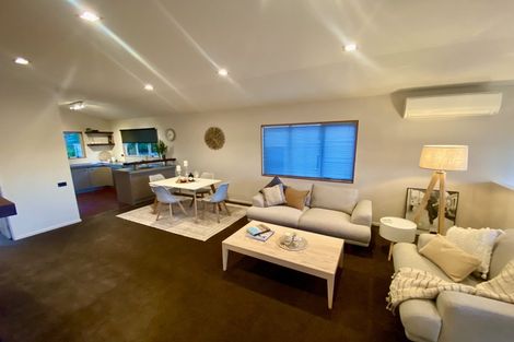 Photo of property in 27 Waverton Terrace, Churton Park, Wellington, 6037