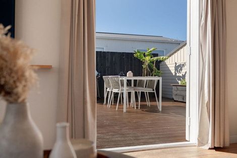Photo of property in 2b Dalton Drive, Papamoa Beach, Papamoa, 3118