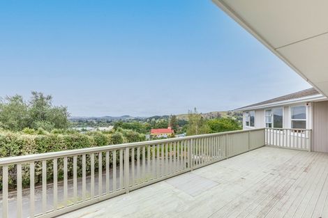 Photo of property in 10 Domain Road, Waipawa, 4210