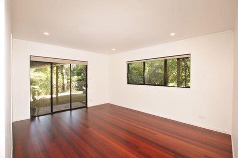 Photo of property in 53b Onedin Place, Titirangi, Auckland, 0604