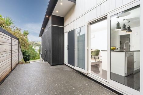 Photo of property in 49 Bassett Road, Johnsonville, Wellington, 6037