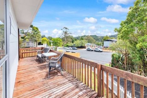 Photo of property in 1/7 Classic Grove, Bayview, Auckland, 0629