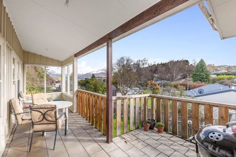 Photo of property in 19 Russell Street, Wanaka, 9305