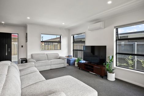 Photo of property in 8a Portal Crescent, Beerescourt, Hamilton, 3200