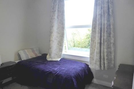 Photo of property in 40 Garden Road, Northland, Wellington, 6012