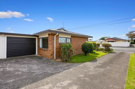 Photo of property in 1/156 Carrington Street, Lower Vogeltown, New Plymouth, 4310