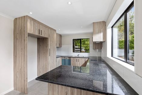 Photo of property in 10a Neilon Place, Northcross, Auckland, 0632