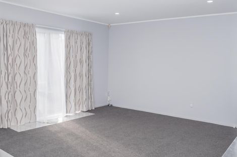 Photo of property in 100 Manuroa Road, Takanini, 2112