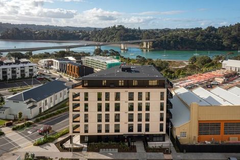 Photo of property in 404/2 Launch Road, Hobsonville, Auckland, 0616