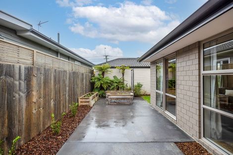 Photo of property in 33b Wilsons Road South, Saint Martins, Christchurch, 8022