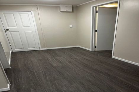 Photo of property in 280 Great North Road, Henderson, Auckland, 0612