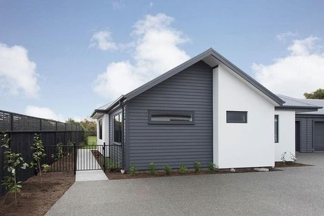 Photo of property in 2/4 Tintagel Lane, Burwood, Christchurch, 8083