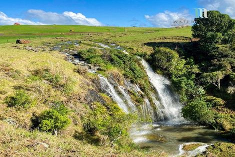 Photo of property in 2 Waterfall Lane, Kerikeri, 0230