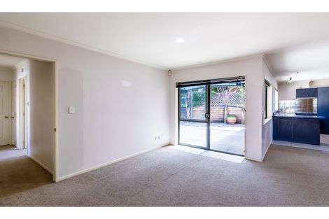 Photo of property in 4 Cloghan Close, Massey, Auckland, 0614